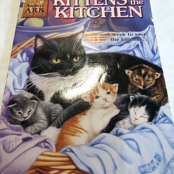 Scholastic junior Pet Novels Cats and Dogs Lot of 5 Puppy Place Animal Ark - Picture 11 of 11